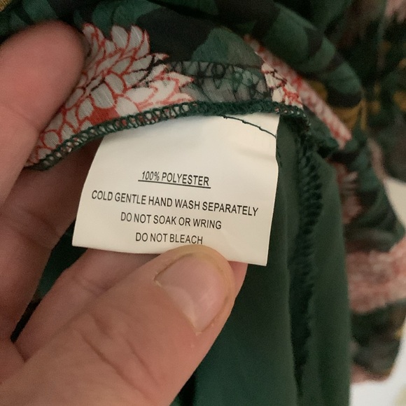 Floral open back dainty dress - Picture 12 of 14